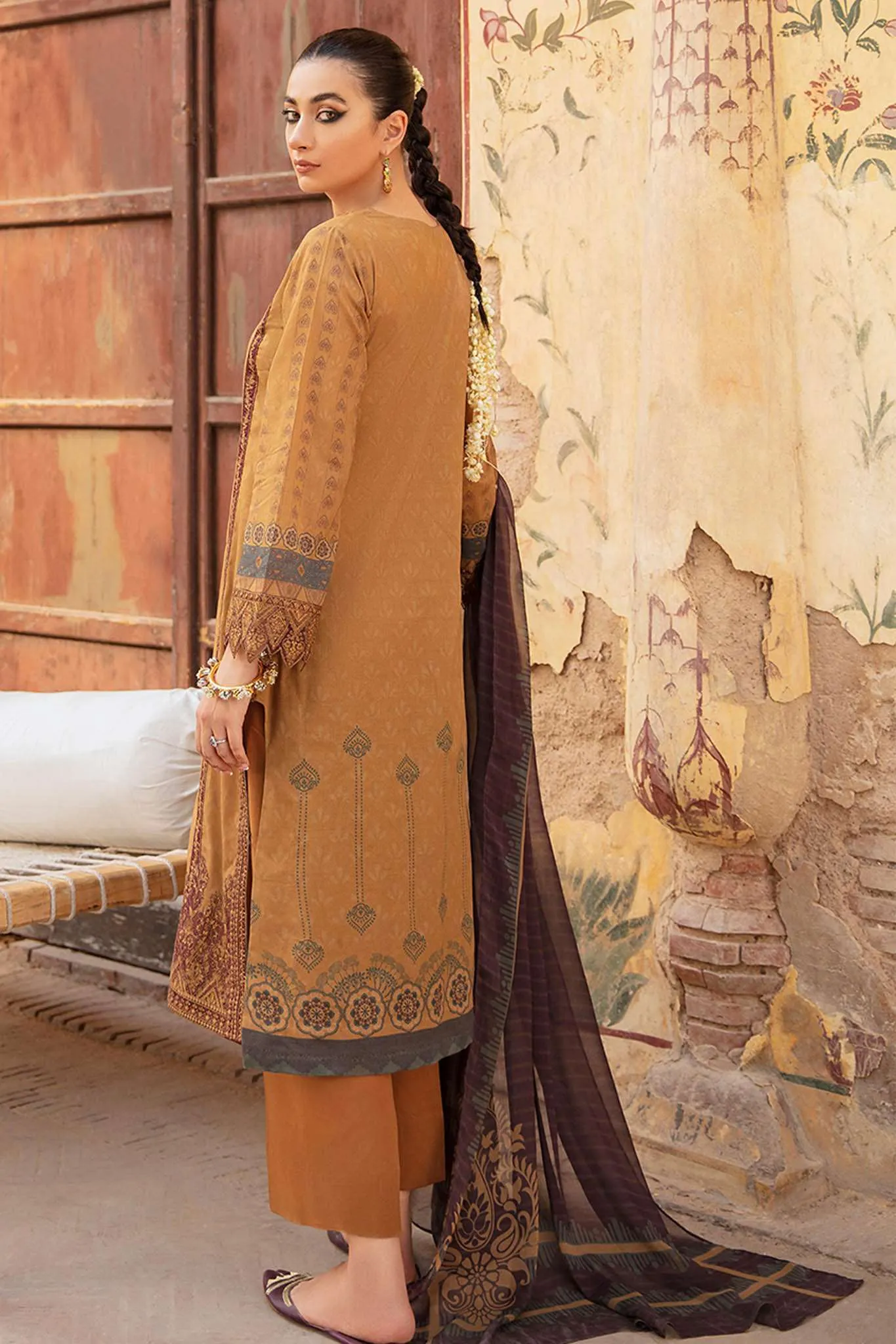 Afsana by Iznik Unstitched 3 Piece Embroidered Lawn Collection'2022-IAC-05-Naaz