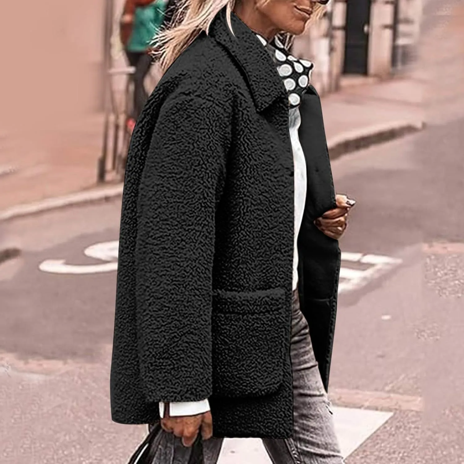 Fall Jackets for Women Trendy Fuzzy Fleece Faux Fur Coat Ladies Button Down Casual Jacket Outfits with Pockets