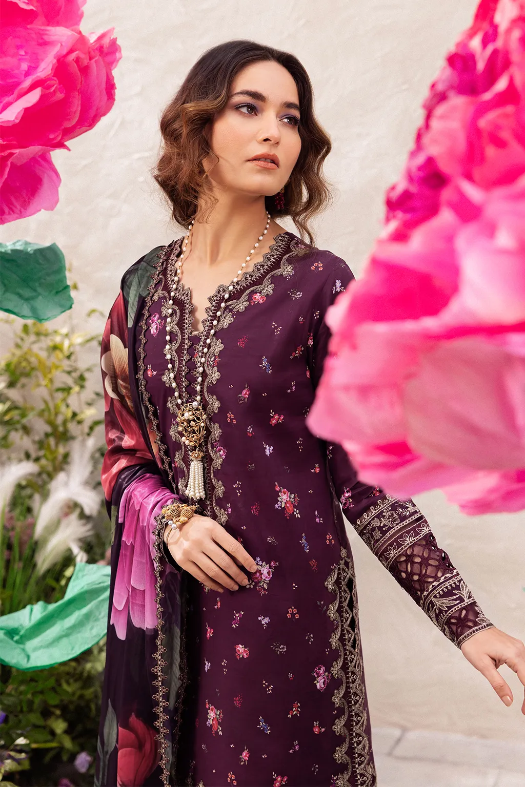 Iznik Dahlia Lawn Collection – DL-06 Printed Lawn