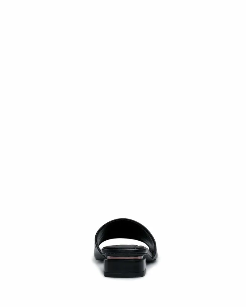 Vince Camuto Women's Cheleah Black M